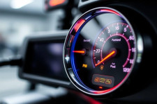 Контроль топлива в автопарке: как снизить расходы и повысить безопасность