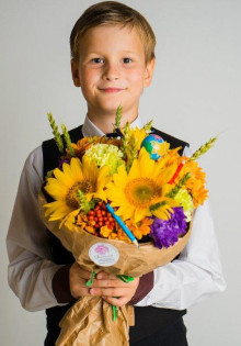 Какой букет цветов подарить учителю?