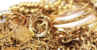 В каких случаях сдают золото в скупку?