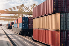 Грузоперевозки контейнеров: как это работает и что важно знать прямо сейчас